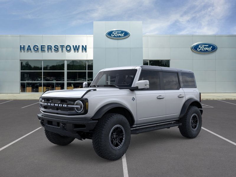 2024 Ford Bronco 4-Door Outer Banks's photo