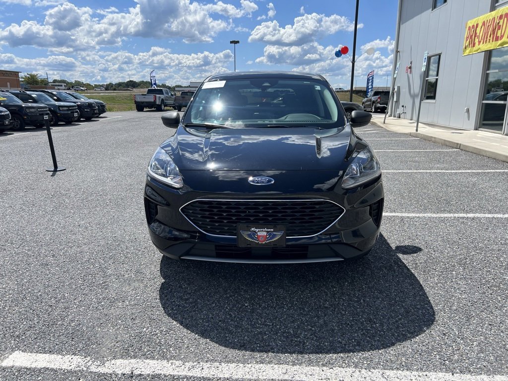 2022 Ford Escape SE photo 2