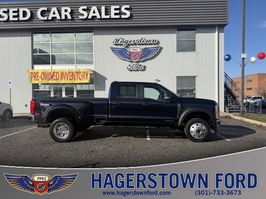 2024 Ford F-450 Super Duty XL's photo