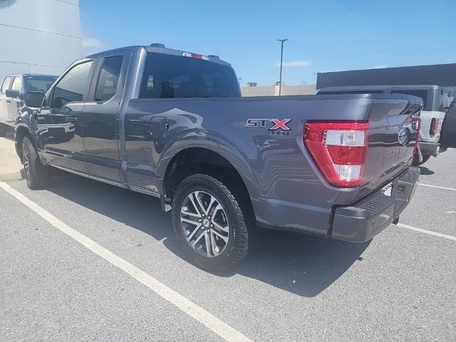 2021 Ford F-150 XL photo 2