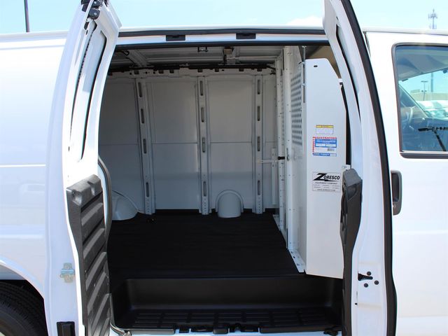 2026 GMC Savana Cargo Work Van - Photo 18