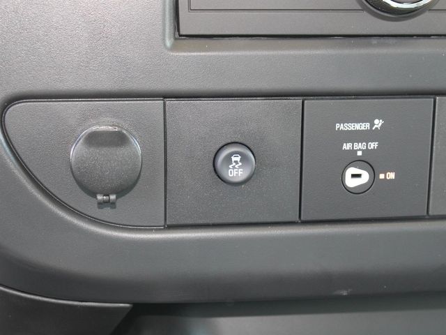 2026 GMC Savana Cargo Work Van - Photo 14