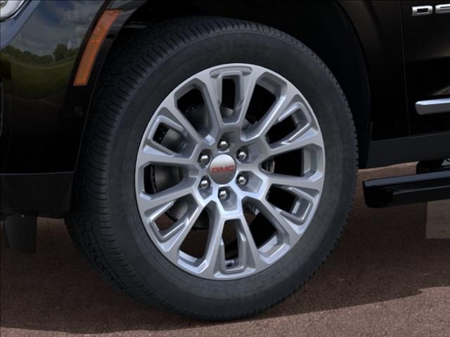 2026 GMC Yukon XL Denali - Photo 9