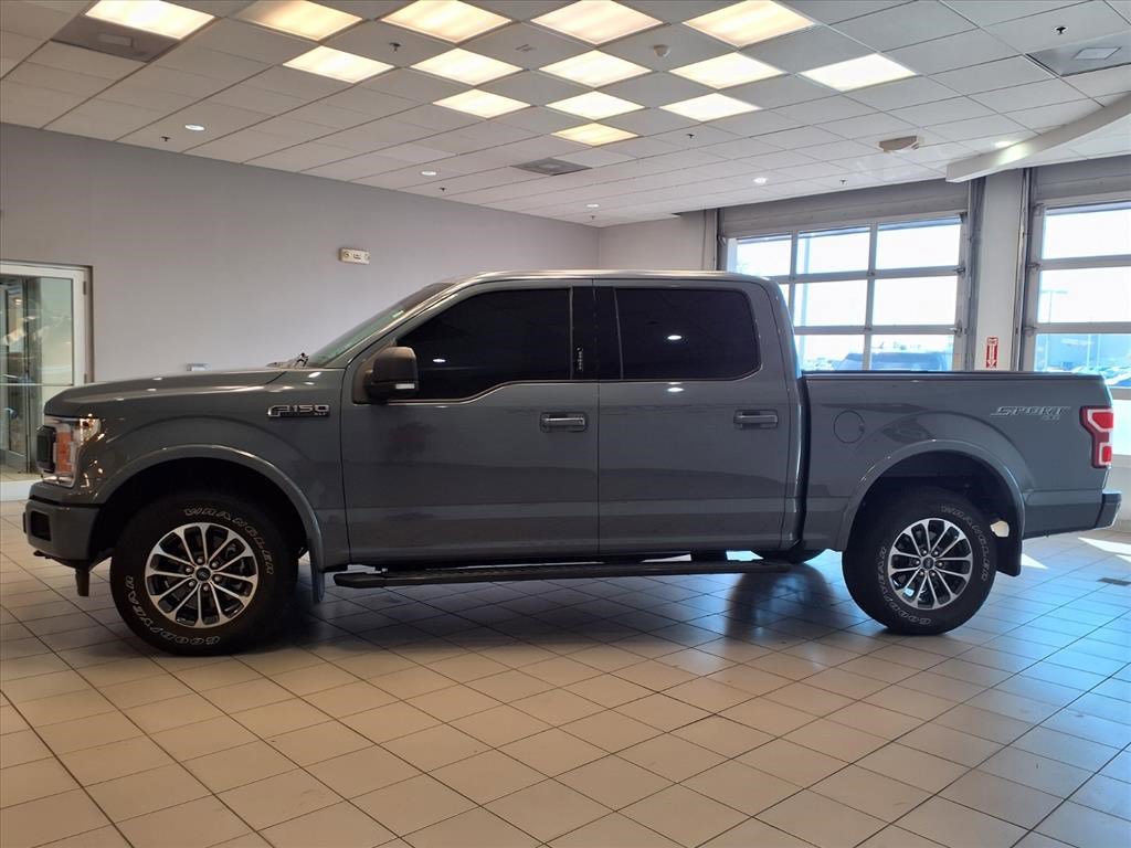 2019 Ford F-150 XLT photo 2