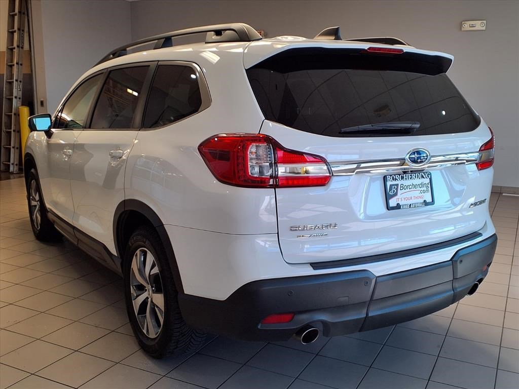 2022 Subaru Ascent Premium photo 3