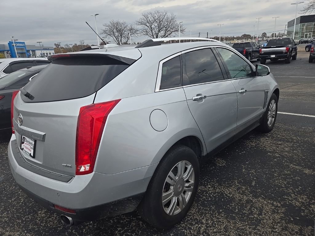 2016 Cadillac SRX Luxury photo 3