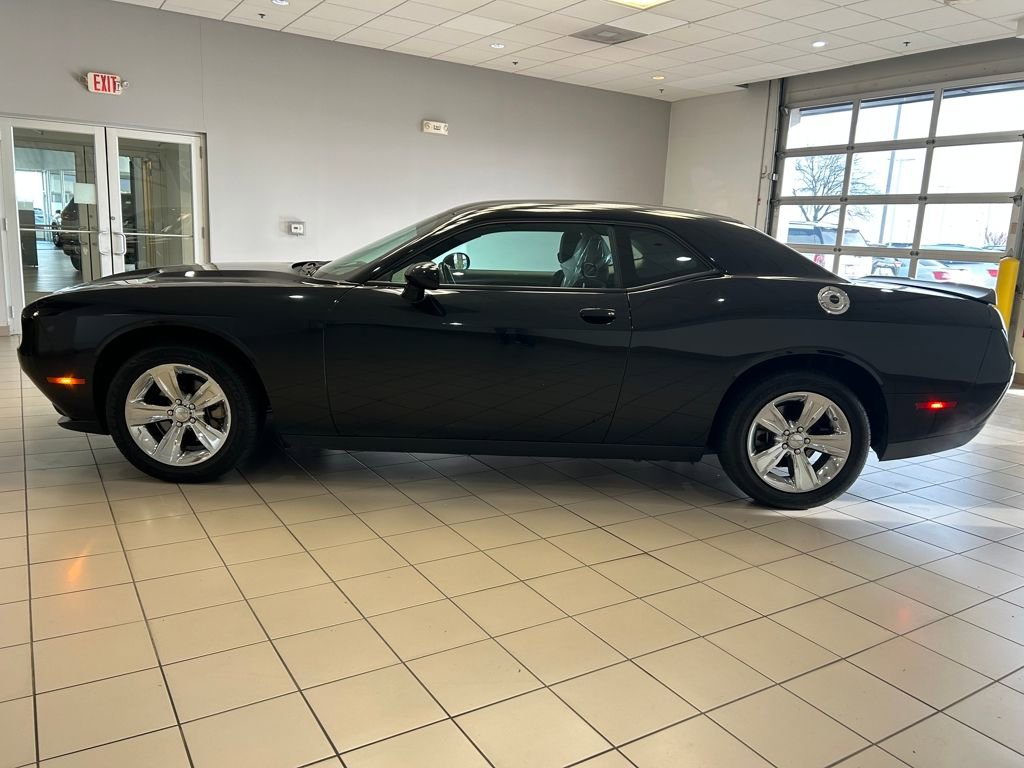 2023 Dodge Challenger SXT photo 4