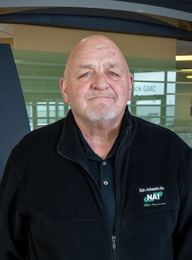 Staff member Dennis Purvis from ID_ee6da9da6d28