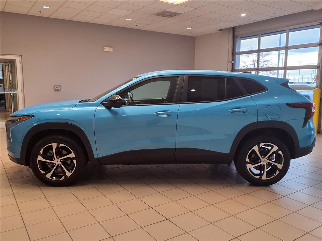 2025 Chevrolet Trax photo 3