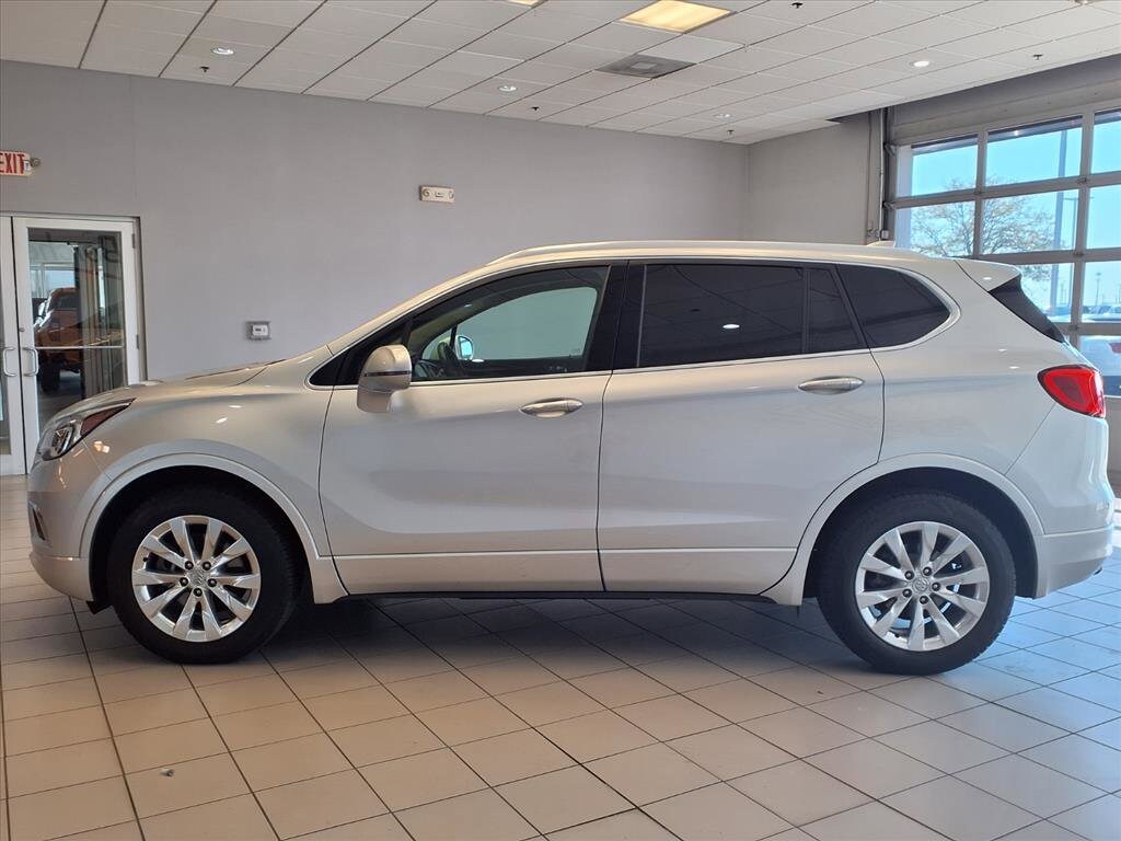 2017 Buick Envision Essence photo 3