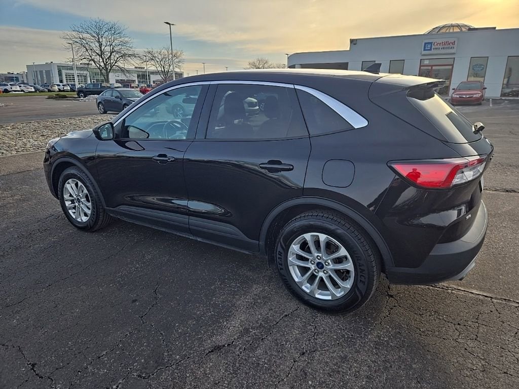Used 2022 Ford Escape SE SUV