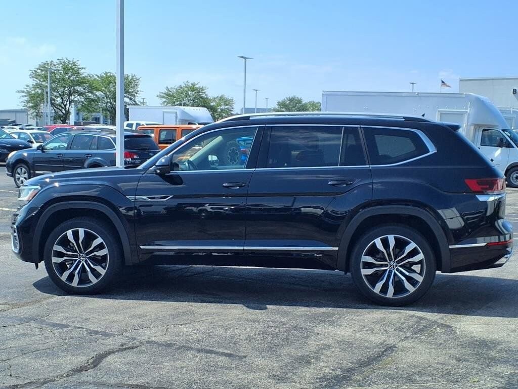 Used 2022 Volkswagen Atlas 3.6L V6 SEL Premium R-Line SUV