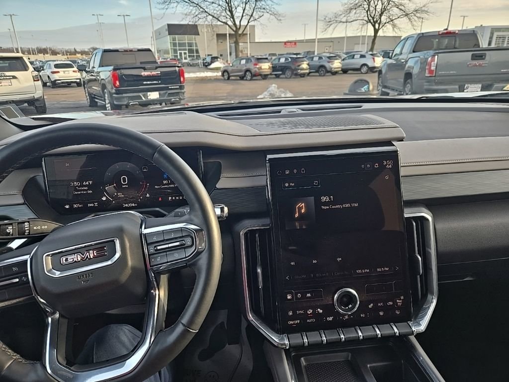 Used 2024 GMC Acadia Elevation SUV