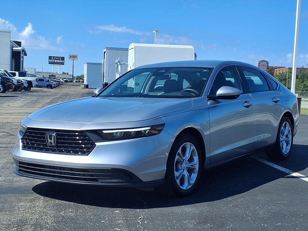 2024 Honda Accord LX photo 2