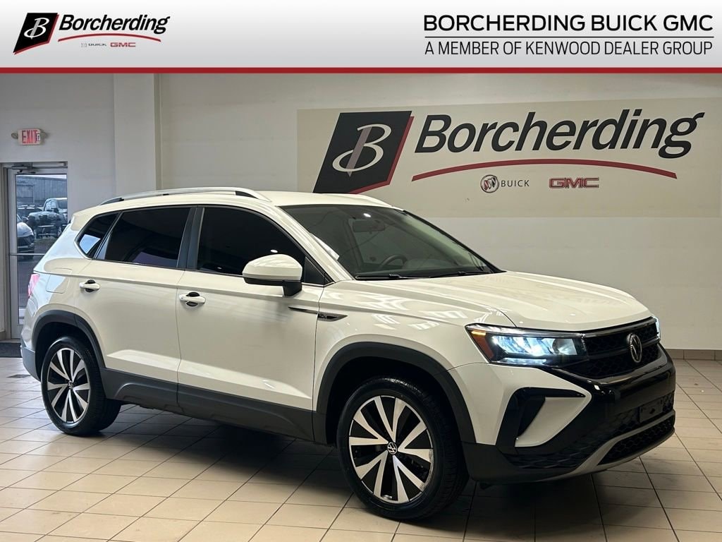 2022 Volkswagen Taos SE's photo