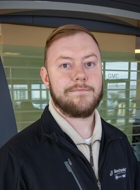 Staff member Josh Waddell from ID_23156987b609