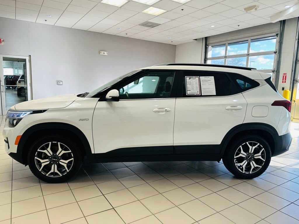 Used 2023 Kia Seltos EX SUV