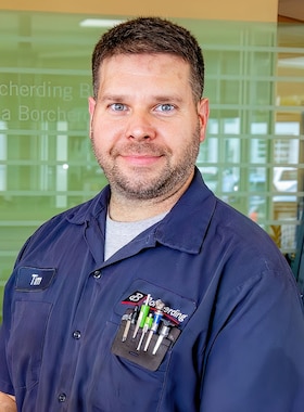 Staff member Tim Bauer from ID_9b08c44191dd