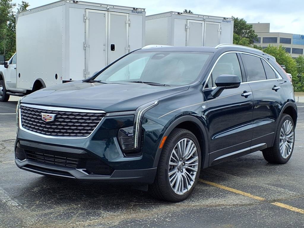 2024 Cadillac XT4 Premium Luxury photo 2