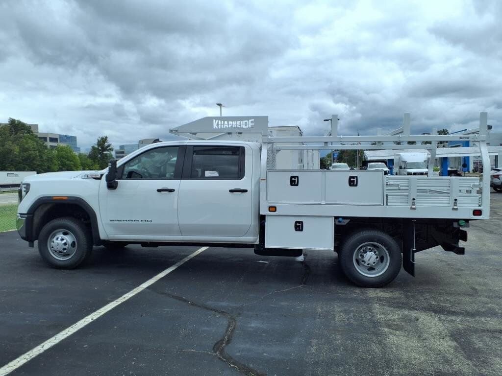 New 2025 GMC Sierra 3500 HD Chassis Cab Pro Truck