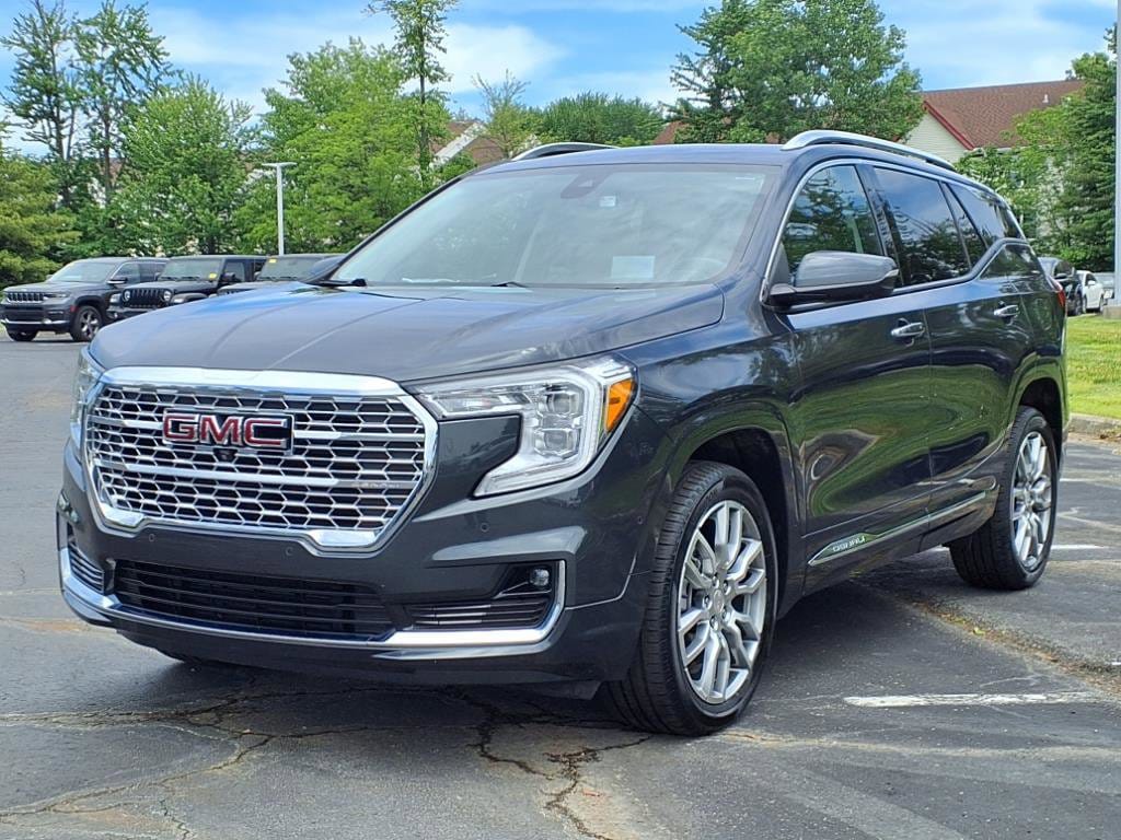 Used 2022 GMC Terrain Denali with VIN 3GKALXEV0NL218463 for sale in Cincinnati, OH