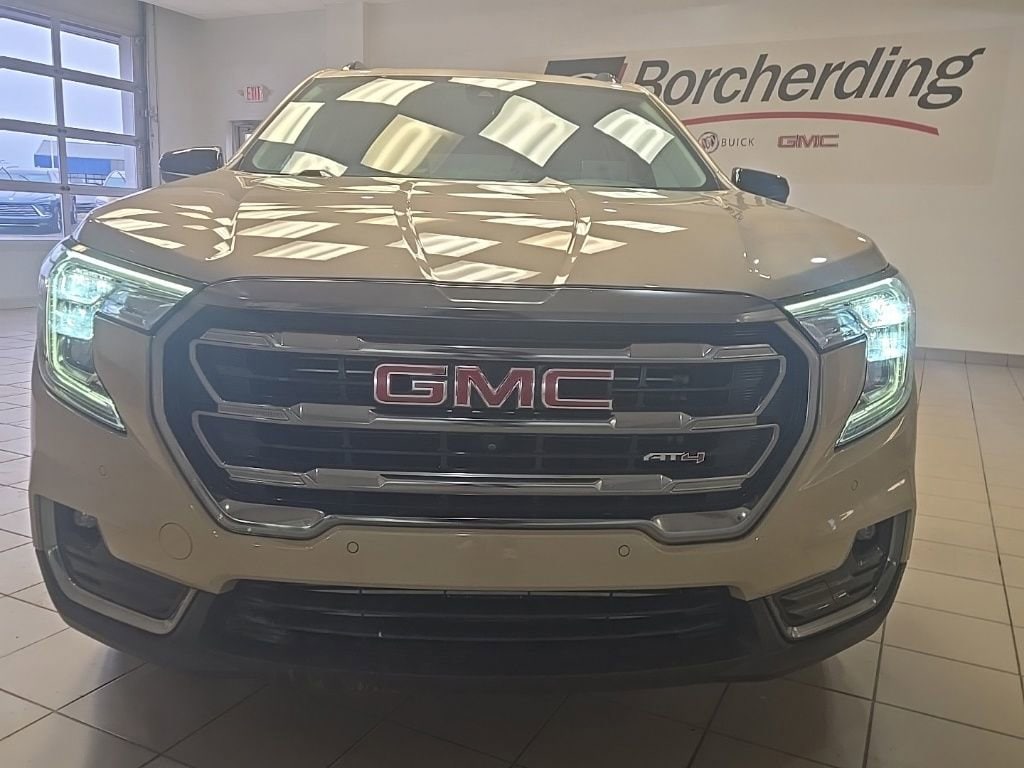 Used 2022 GMC Terrain AT4 SUV