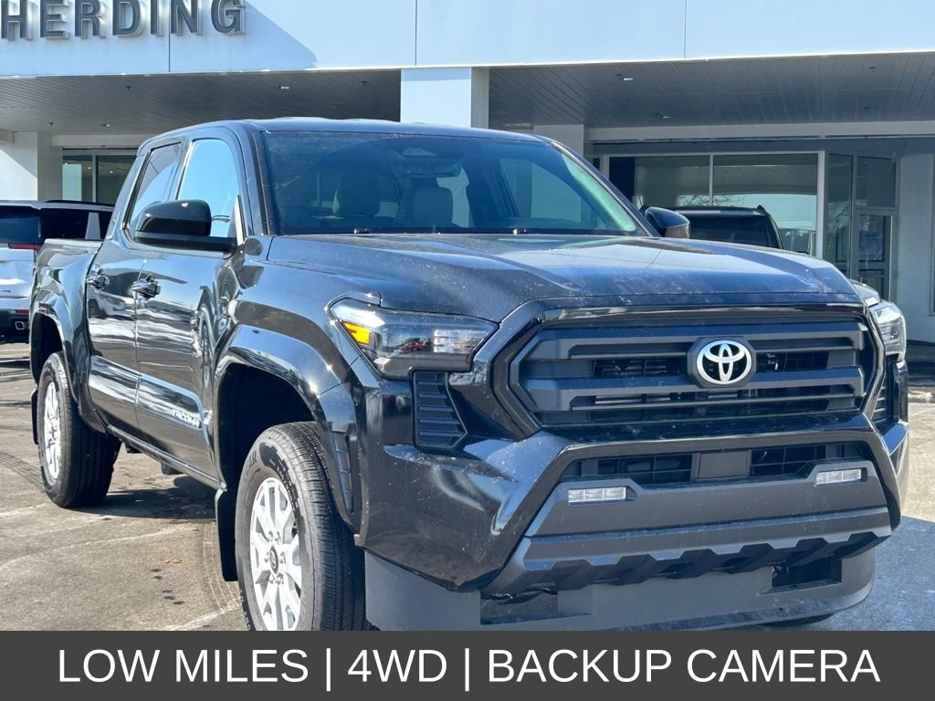 Used 2025 Toyota Tacoma 4WD SR Truck Double Cab