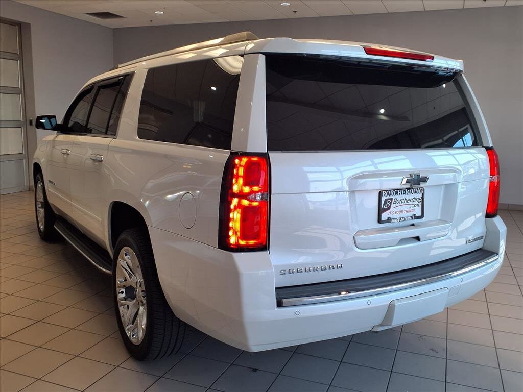 2020 Chevrolet Suburban Premier photo 3