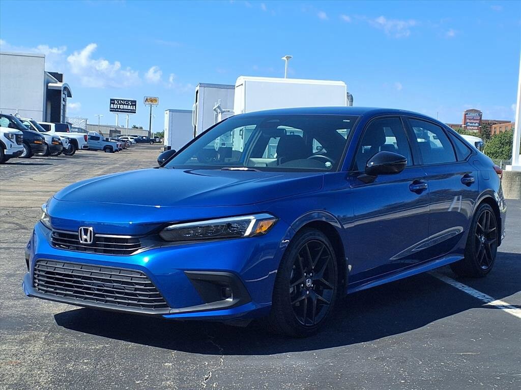 2024 Honda Civic Sport photo 2