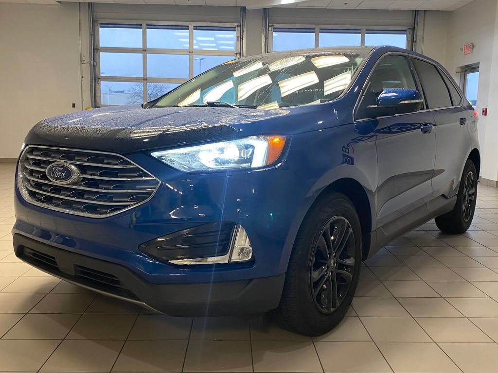 2020 Ford Edge SEL photo 3