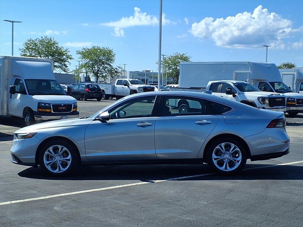 2024 Honda Accord LX photo 3