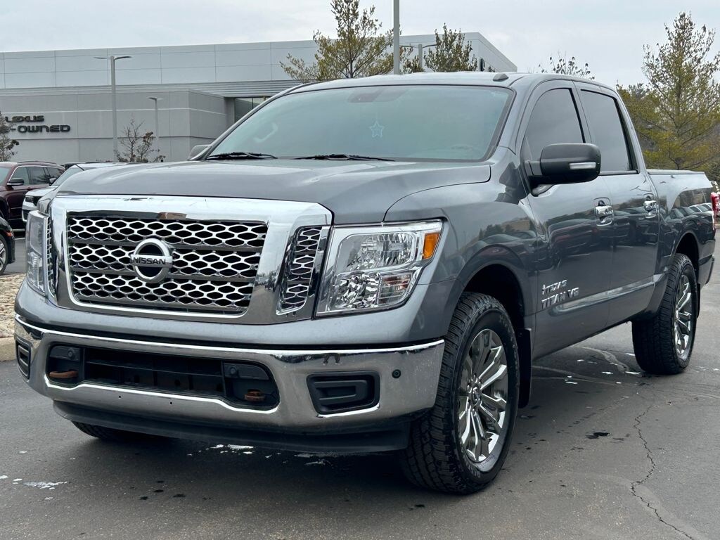 Used 2018 Nissan Titan SV Truck Crew Cab