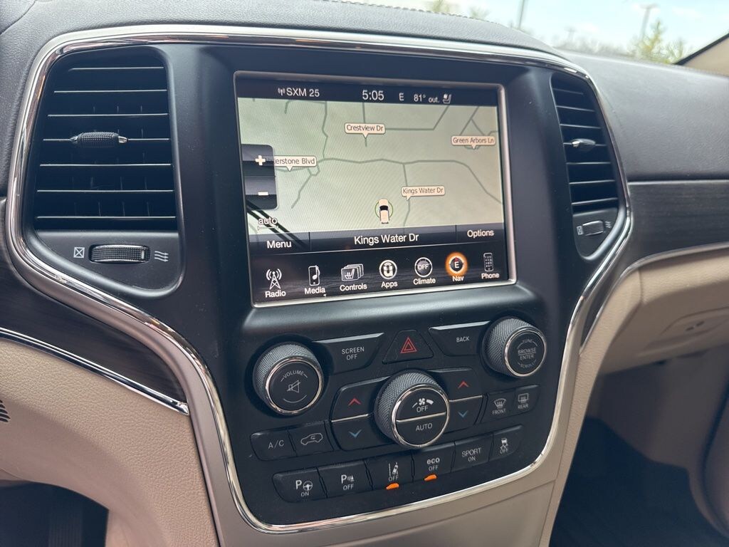 Used 2017 Jeep Grand Cherokee Overland 4x4 SUV