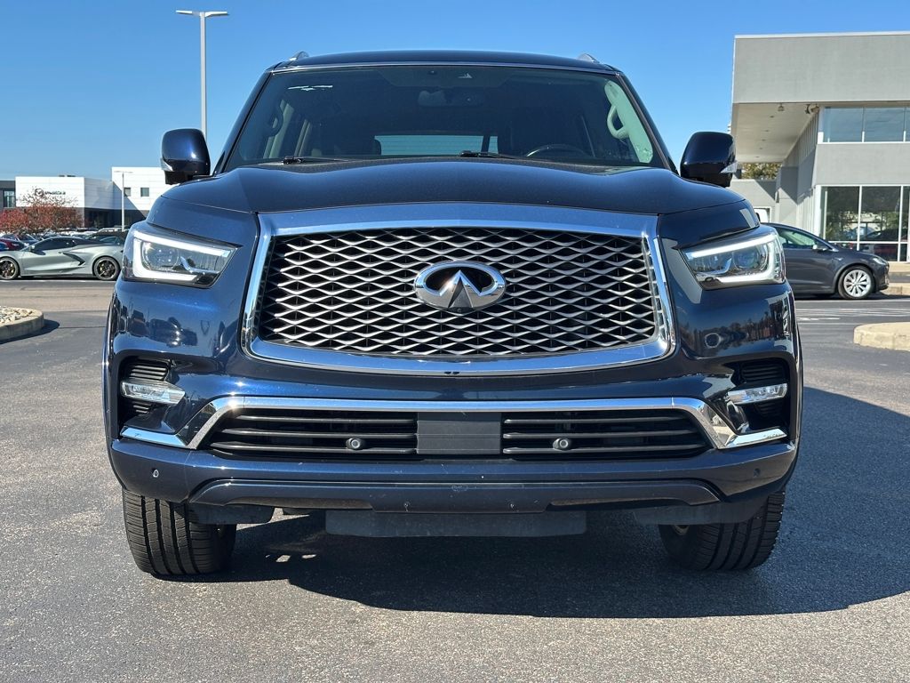 2018 Infiniti QX80 photo 2