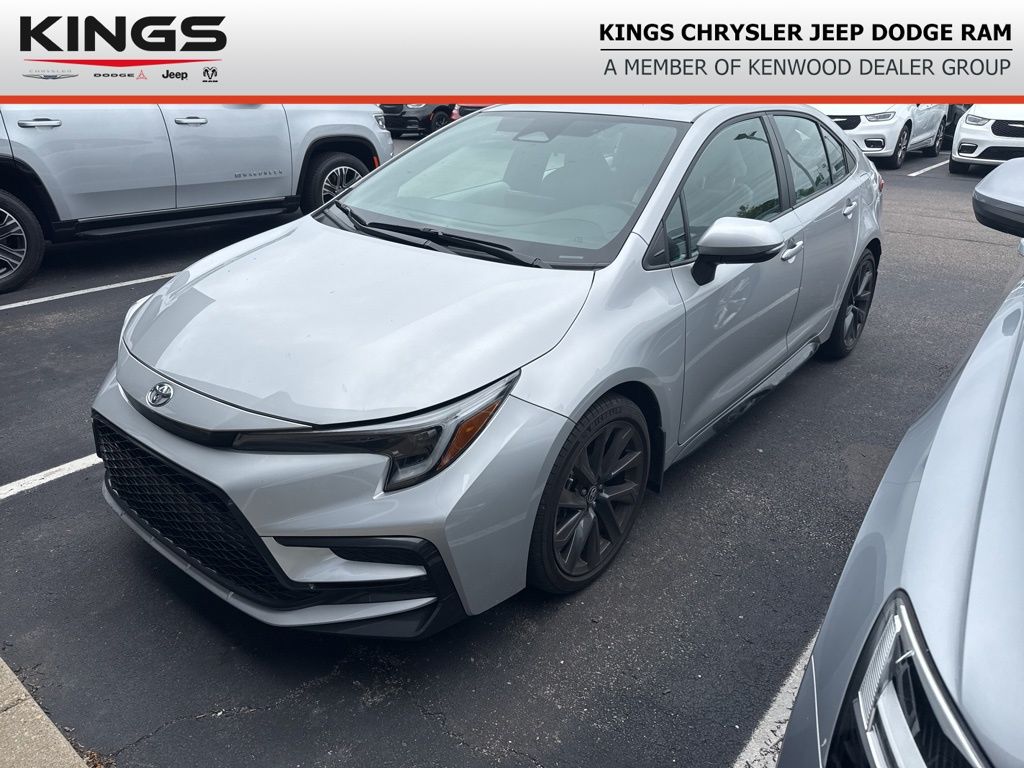 2023 Toyota Corolla SE CVT's photo