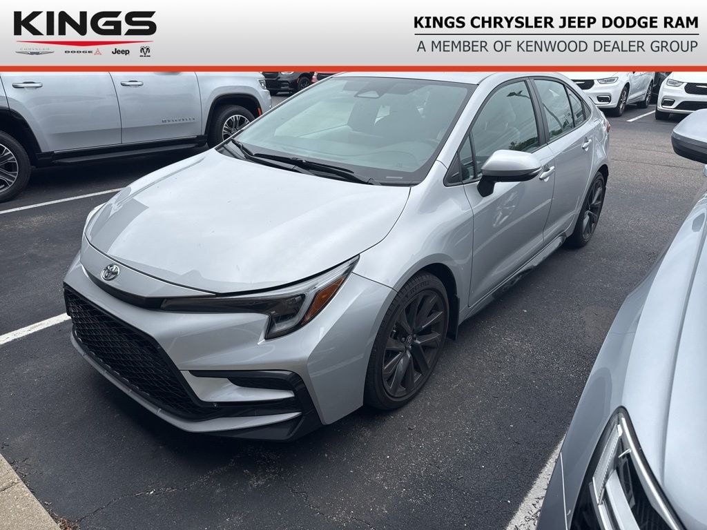 Used 2023 Toyota Corolla SE Sedan