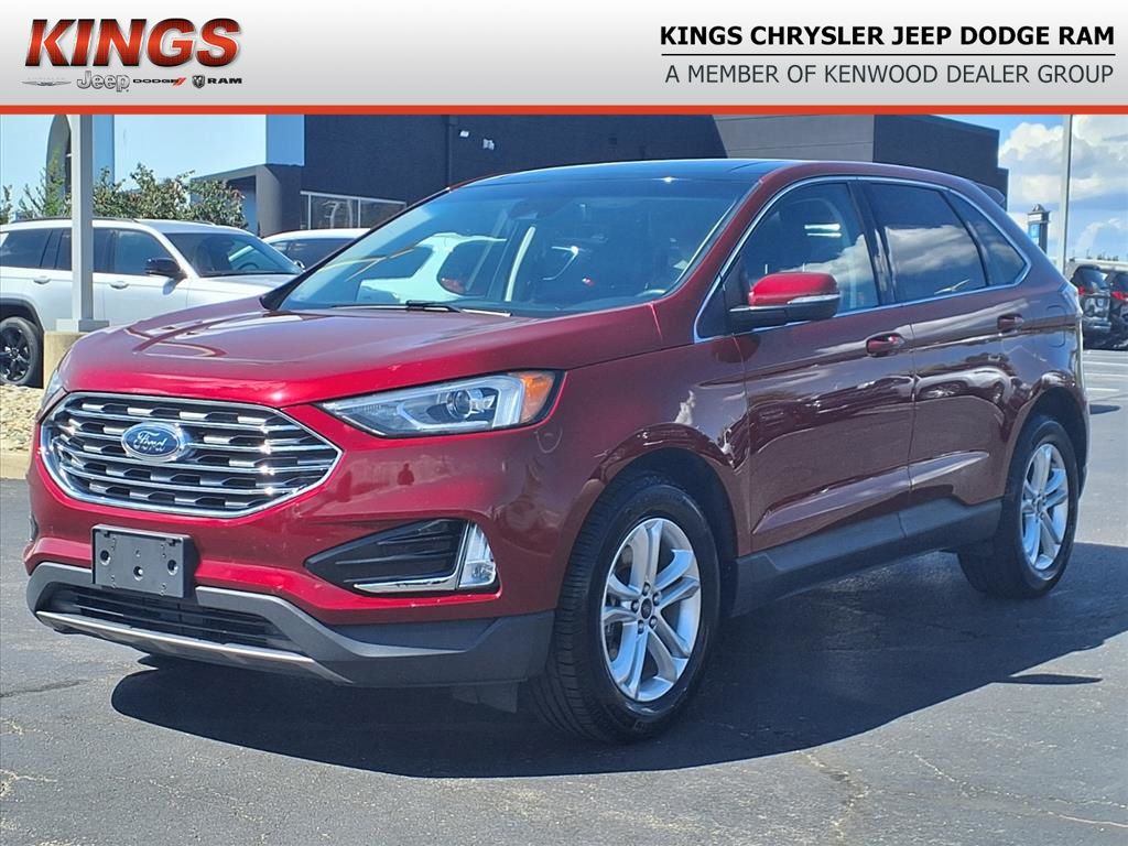 2019 Ford Edge SEL photo 2