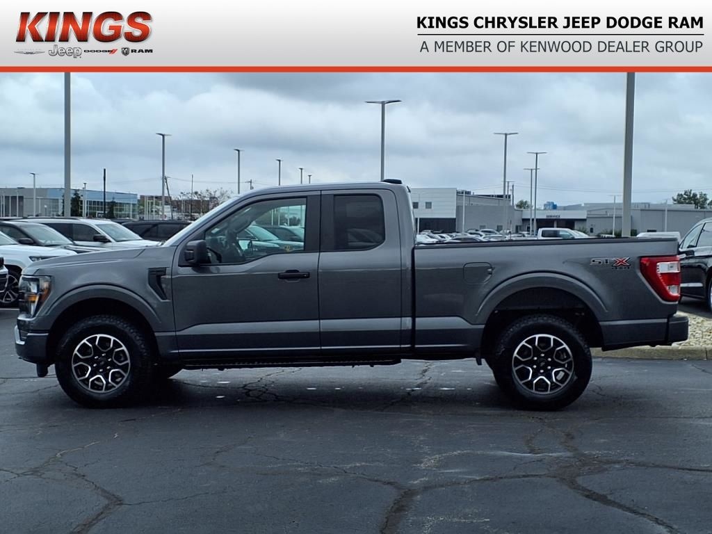 2023 Ford F-150 XL STX photo 3