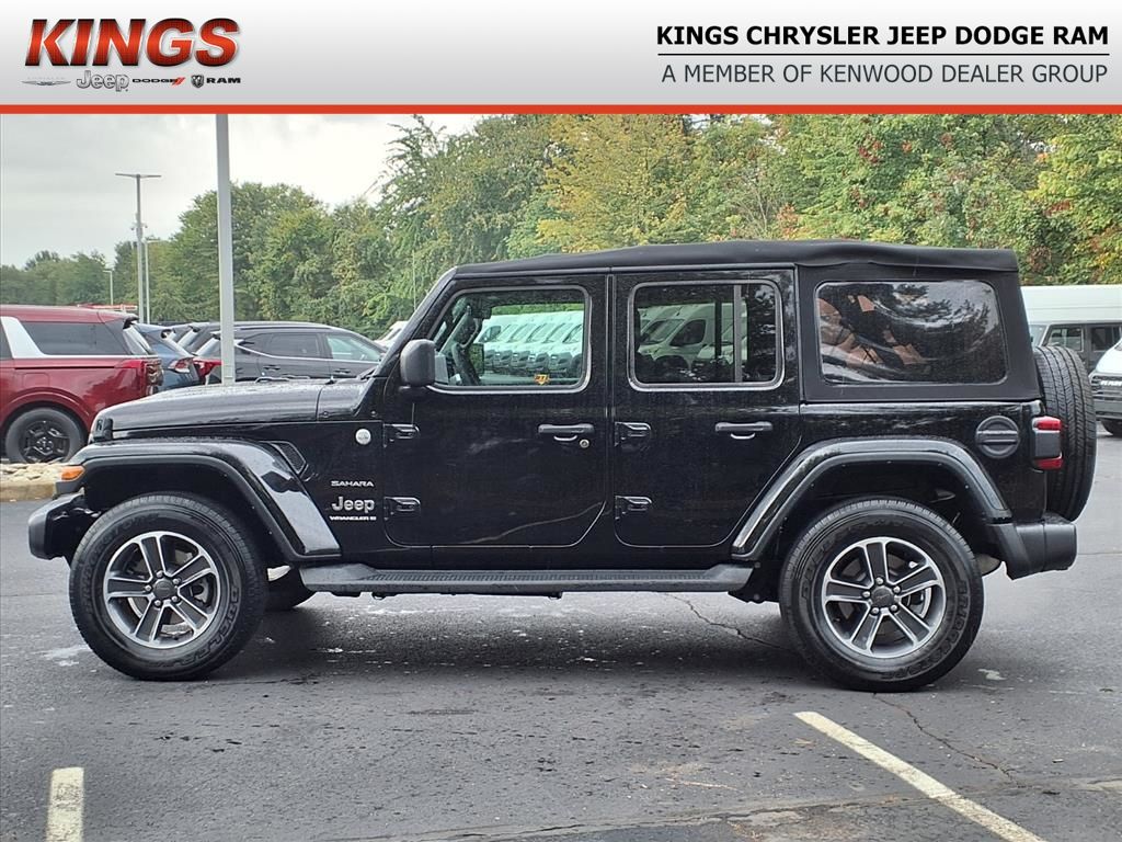 2023 Jeep Wrangler Sahara photo 3