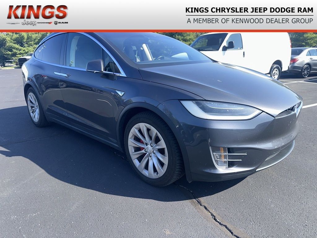 2016 Tesla Model X P90D photo 2