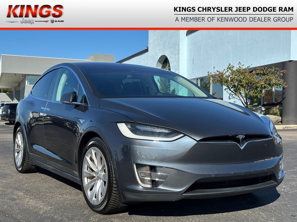 2016 Tesla Model X P90D's photo