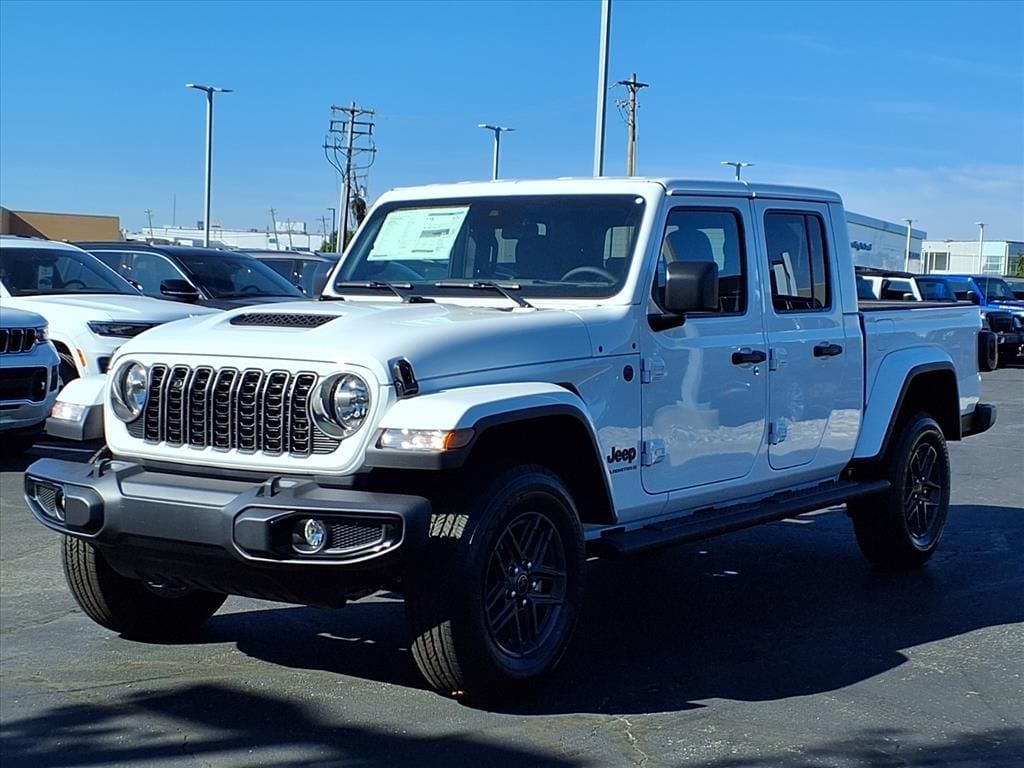 New 2025 Jeep Gladiator Sport S Pickup