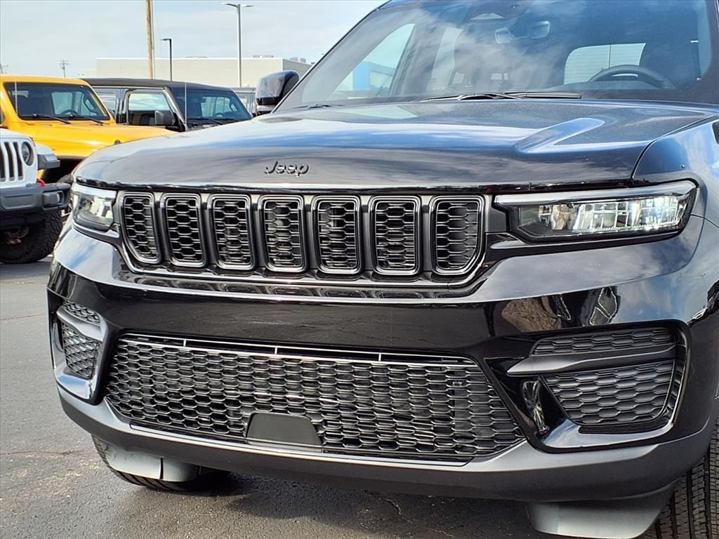 2025 Jeep Grand Cherokee Altitude - Photo 23