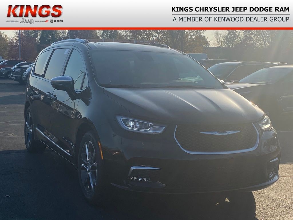 New 2026 Chrysler Pacifica Pinnacle Passenger Van