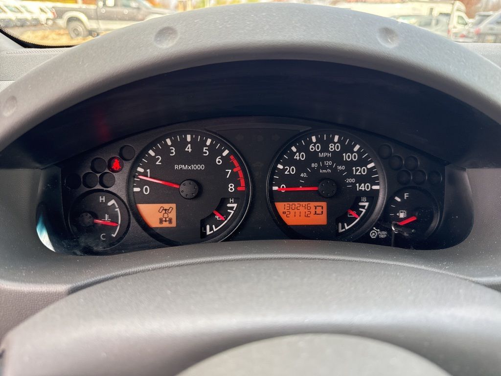 2015 Nissan Frontier SV photo 4