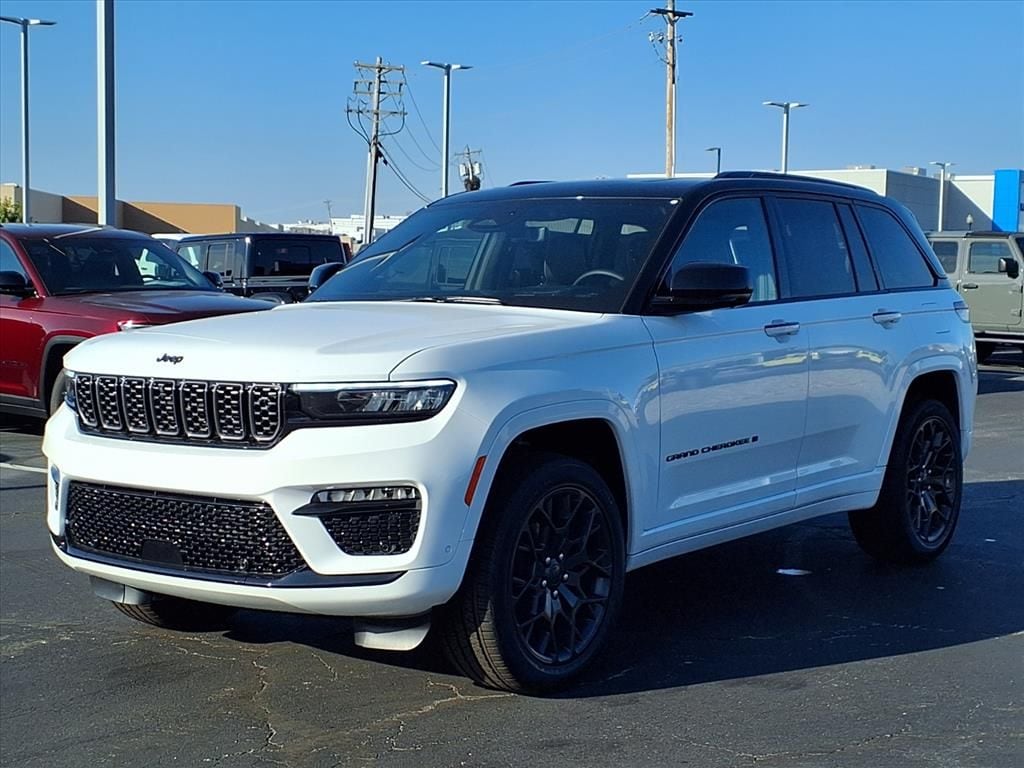 New 2025 Jeep Grand Cherokee Summit Sport Utility