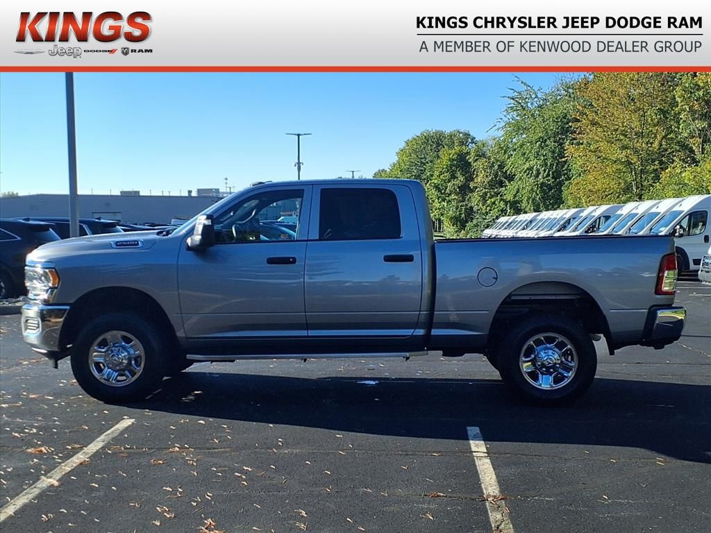 2024 Ram 2500 Tradesman photo 3