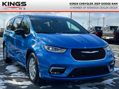 2026 Chrysler Pacifica Select Passenger Van