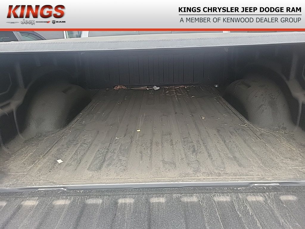2023 Ram 1500 Tradesman photo 3