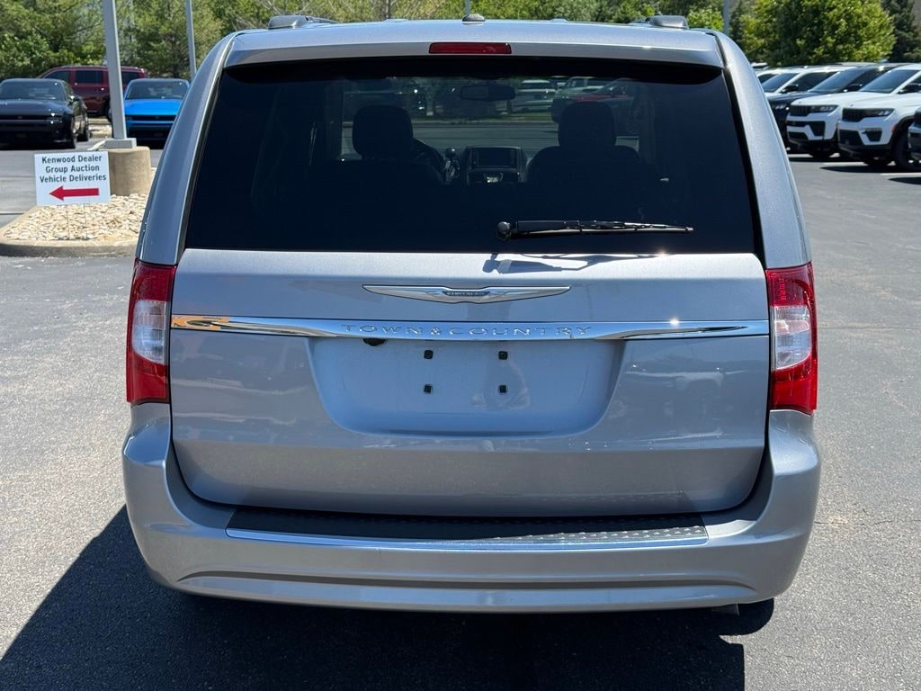 Used 2015 Chrysler Town & Country Touring Van